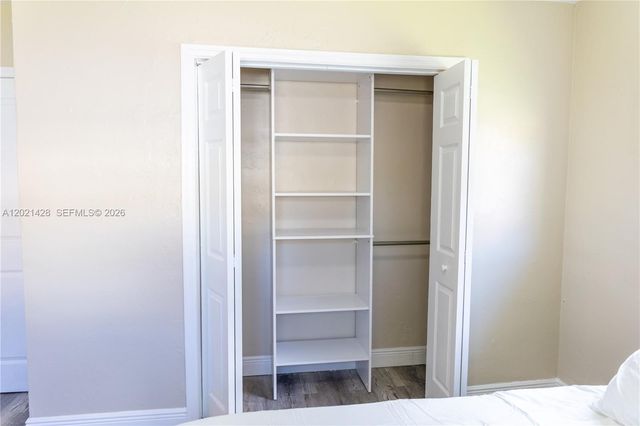 250 NW 14th Way, Dania Beach, FL 33004