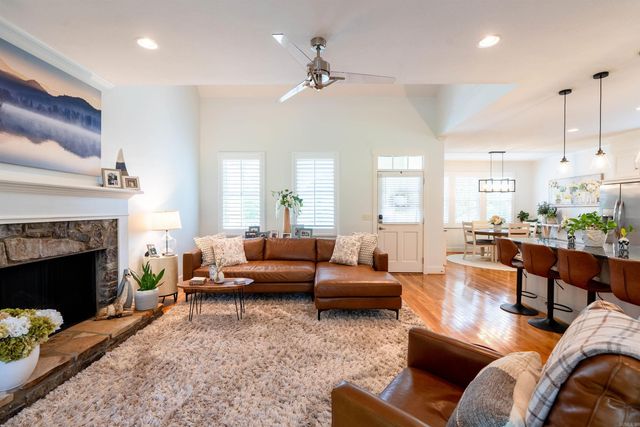 18 Brighton Pointe Lane, Heber Springs, AR 72543