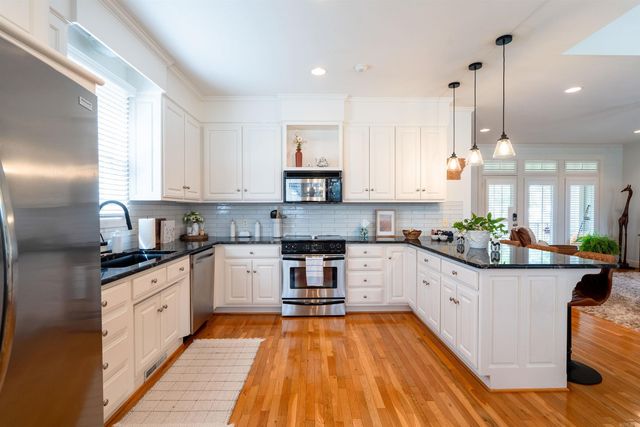 18 Brighton Pointe Lane, Heber Springs, AR 72543