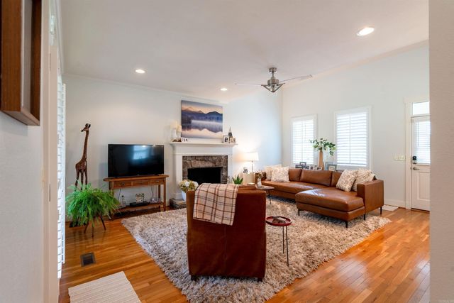 18 Brighton Pointe Lane, Heber Springs, AR 72543