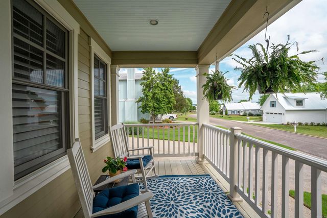 18 Brighton Pointe Lane, Heber Springs, AR 72543