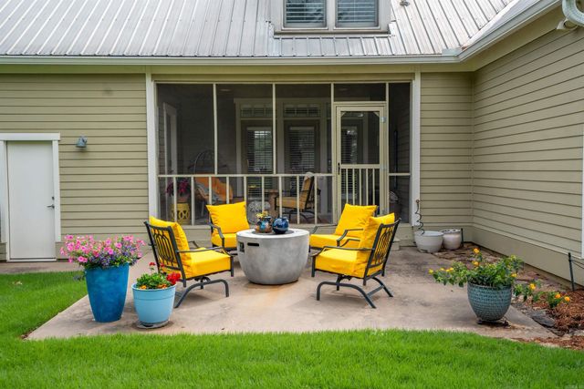 18 Brighton Pointe Lane, Heber Springs, AR 72543