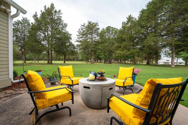 18 Brighton Pointe Lane, Heber Springs, AR 72543