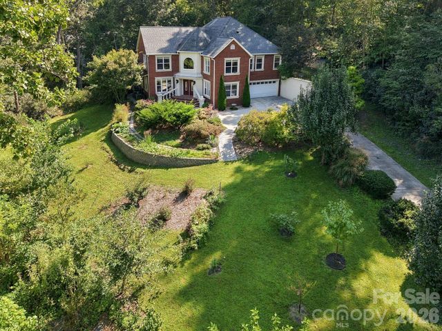6 Kit Court, Fletcher, NC 28732