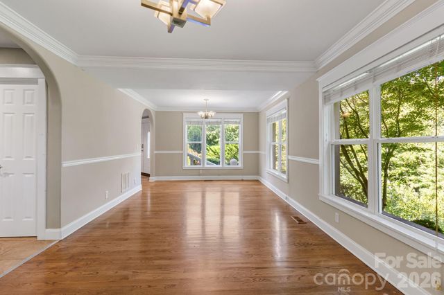 6 Kit Court, Fletcher, NC 28732