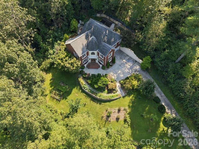 6 Kit Court, Fletcher, NC 28732