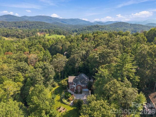 6 Kit Court, Fletcher, NC 28732