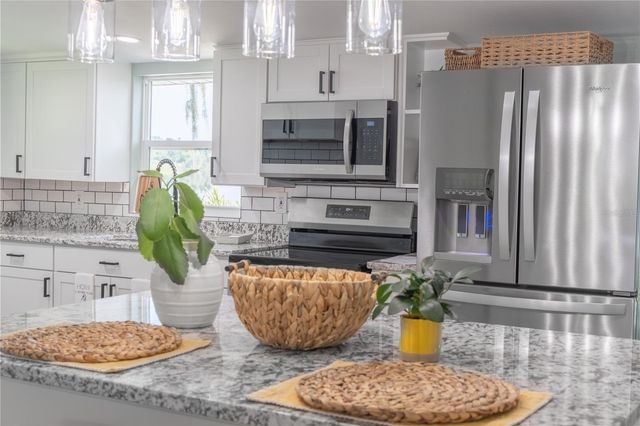 915 W MAIN STREET, Lake Hamilton, FL 33851