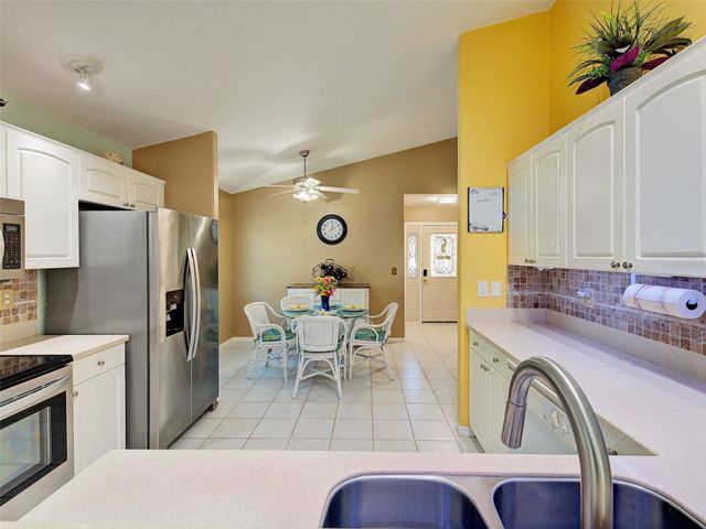 5022 SEAGRASS DRIVE, Venice, FL 34293