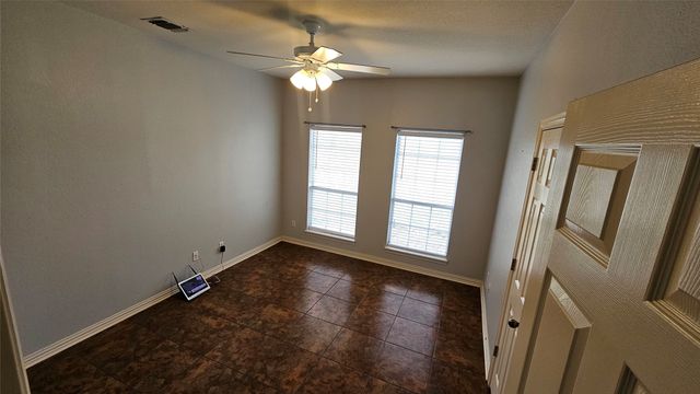 611 Gladness, Rhome, TX 76078