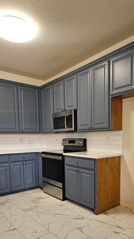 611 Gladness, Rhome, TX 76078