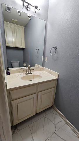 611 Gladness, Rhome, TX 76078