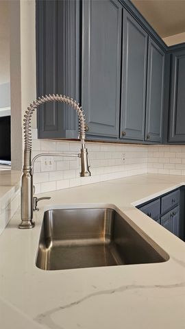 611 Gladness, Rhome, TX 76078