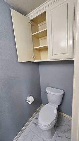 611 Gladness, Rhome, TX 76078