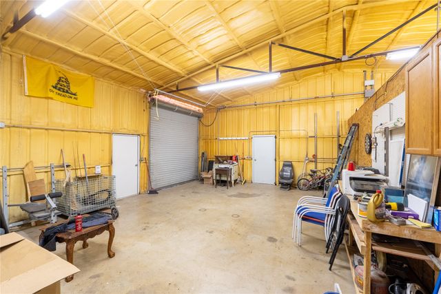 611 Gladness, Rhome, TX 76078