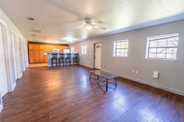 611 Gladness, Rhome, TX 76078