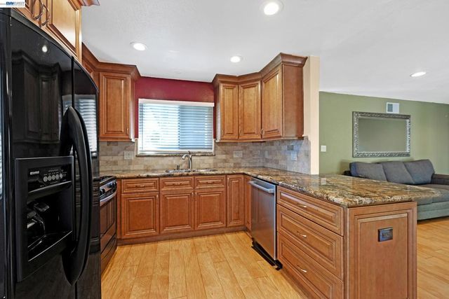 802 Olivina Ave, Livermore, CA 94551