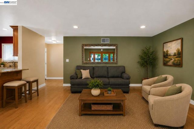 802 Olivina Ave, Livermore, CA 94551
