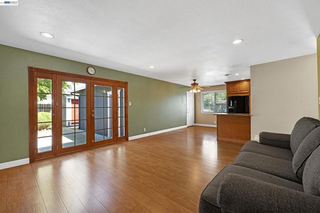 802 Olivina Ave, Livermore, CA 94551