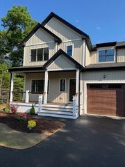 86 High Street 1, Carver, MA 02330