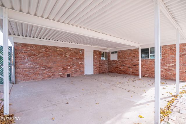 3203 Shetland Road, El Paso, TX 79925