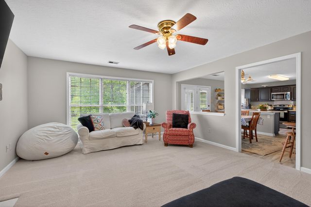 178 Old Post Road, Paris, KY 40361