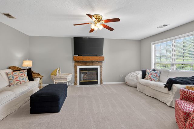 178 Old Post Road, Paris, KY 40361