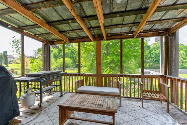 178 Old Post Road, Paris, KY 40361