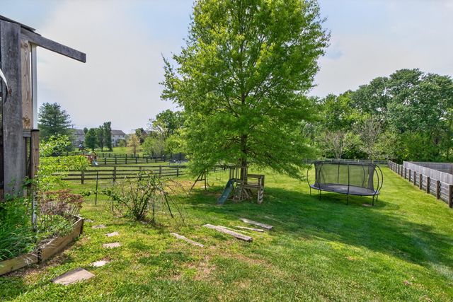 178 Old Post Road, Paris, KY 40361