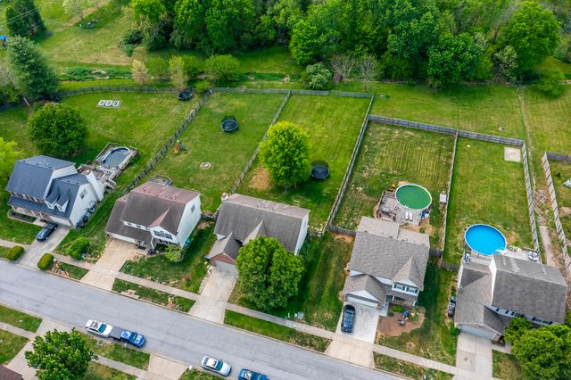 178 Old Post Road, Paris, KY 40361