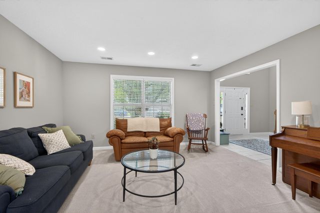 178 Old Post Road, Paris, KY 40361