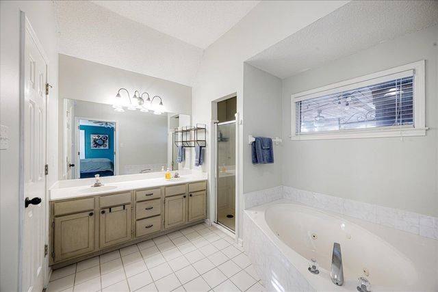 6435 GILLIA CIR S, Bartlett, TN 38135