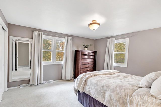 2624 EAST RIVER DRIVE, Green Bay, WI 54301