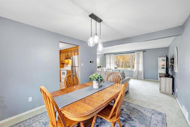 2624 EAST RIVER DRIVE, Green Bay, WI 54301