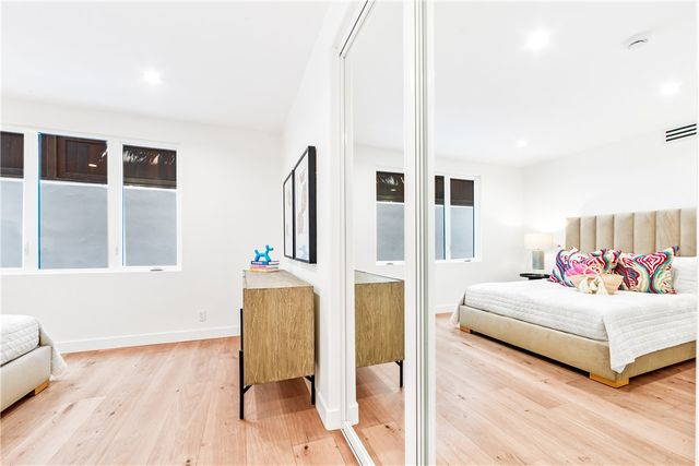 541 4th, Manhattan Beach, CA 90266