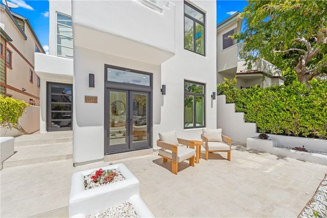 541 4th, Manhattan Beach, CA 90266