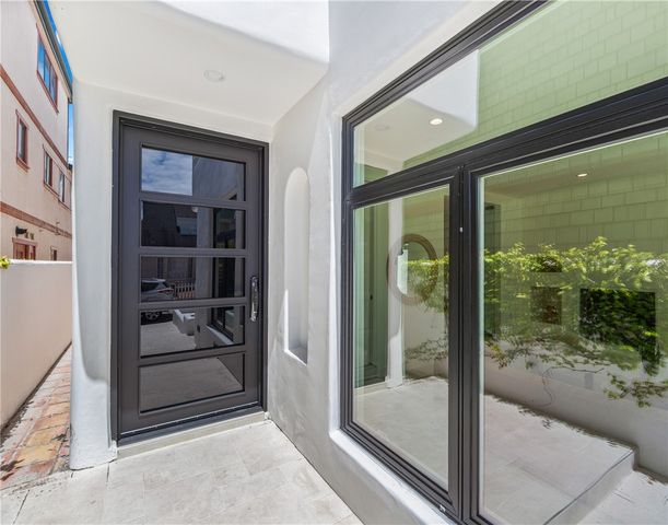 541 4th, Manhattan Beach, CA 90266