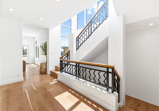 541 4th, Manhattan Beach, CA 90266