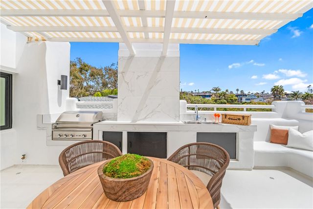 541 4th, Manhattan Beach, CA 90266