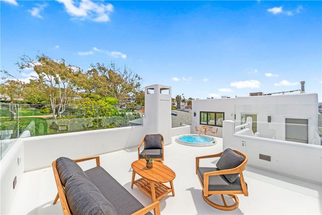 541 4th, Manhattan Beach, CA 90266