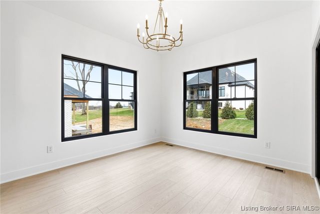 707 Lillian Way, Jeffersonville, IN 47130