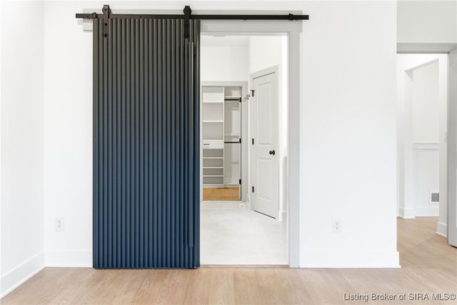 707 Lillian Way, Jeffersonville, IN 47130