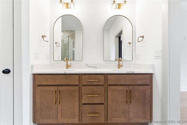 707 Lillian Way, Jeffersonville, IN 47130