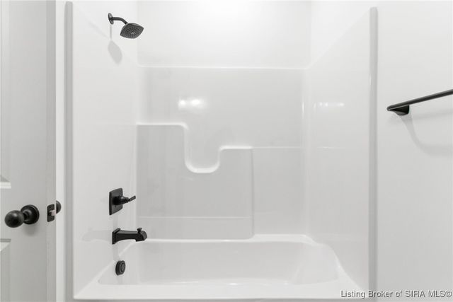 707 Lillian Way, Jeffersonville, IN 47130