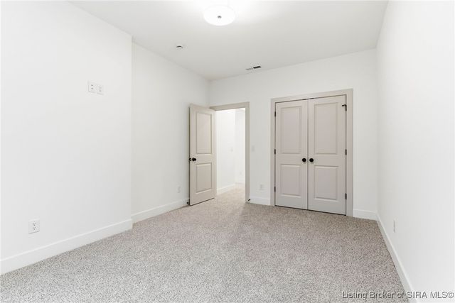 707 Lillian Way, Jeffersonville, IN 47130