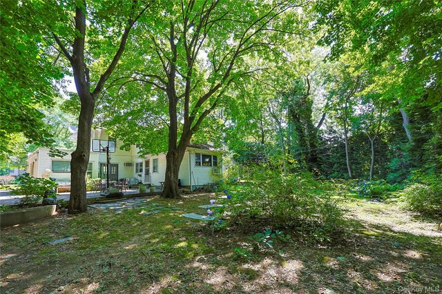 14 Clover Drive, Great Neck, NY 11021