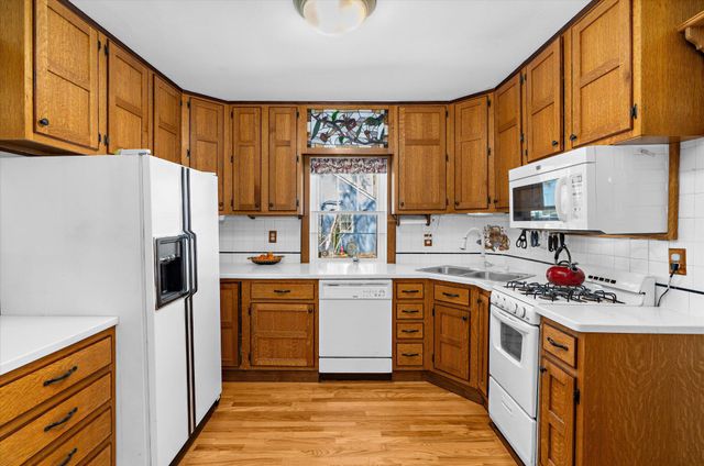 7007 DOVER AVE, North Beach, MD 20714