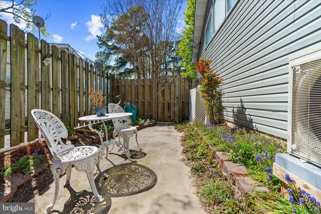 7007 DOVER AVE, North Beach, MD 20714