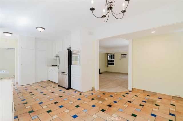 11036 Fruitland, Studio City, CA 91604
