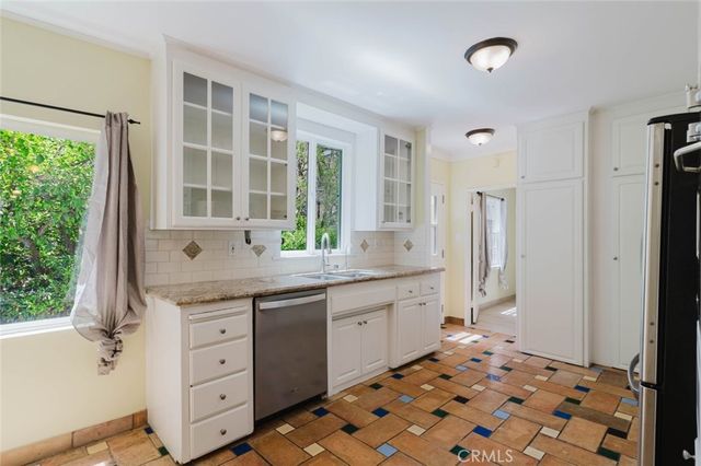 11036 Fruitland, Studio City, CA 91604